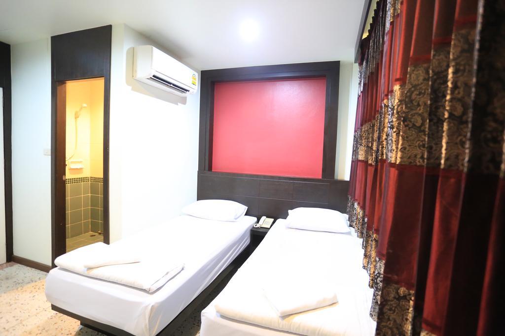 فندق Thara House بانكوك الغرفة الصورة